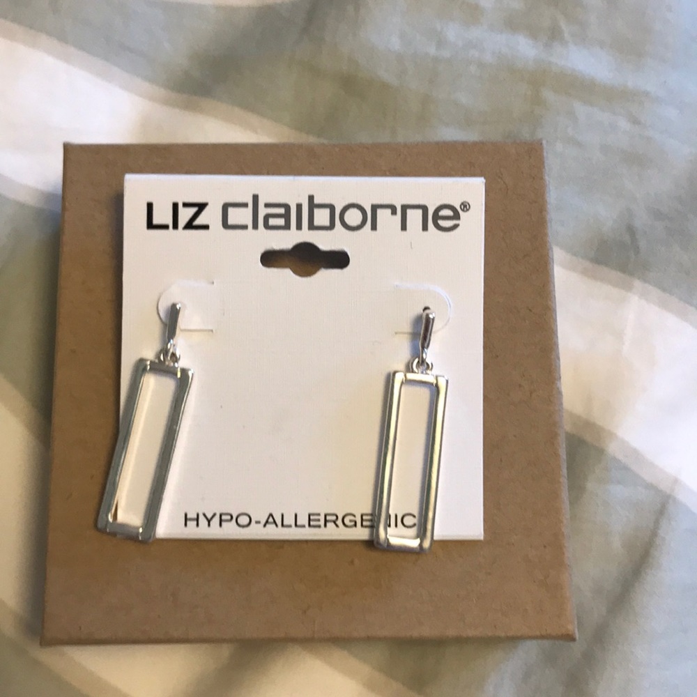 Earrings never been worn